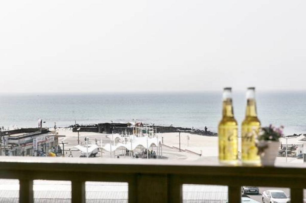 Dg Beach Pension Jeju Rum bild
